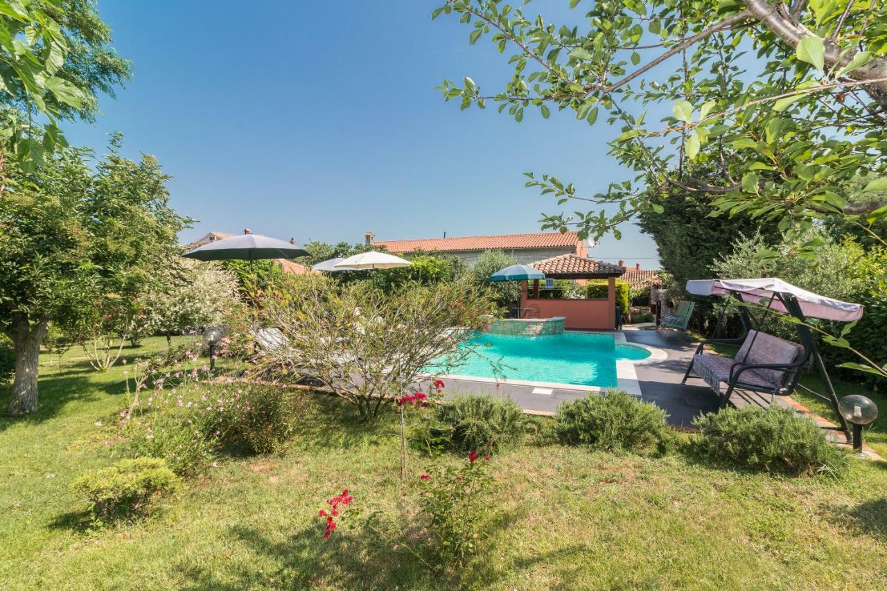 Country House Apartments Пула Екстериор снимка