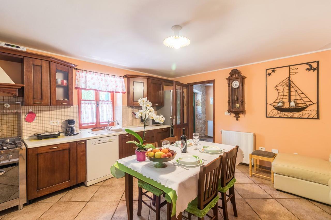 Country House Apartments Пула Екстериор снимка