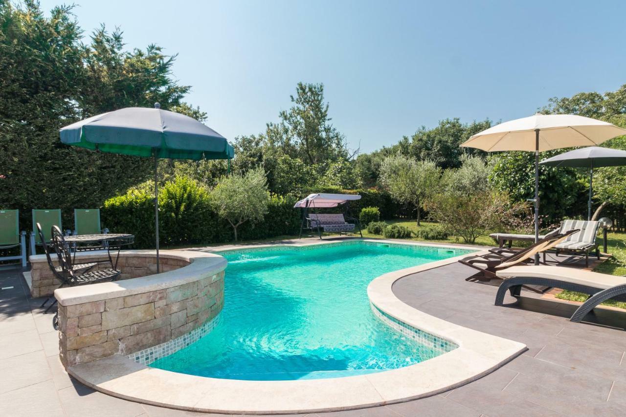 Country House Apartments Пула Екстериор снимка