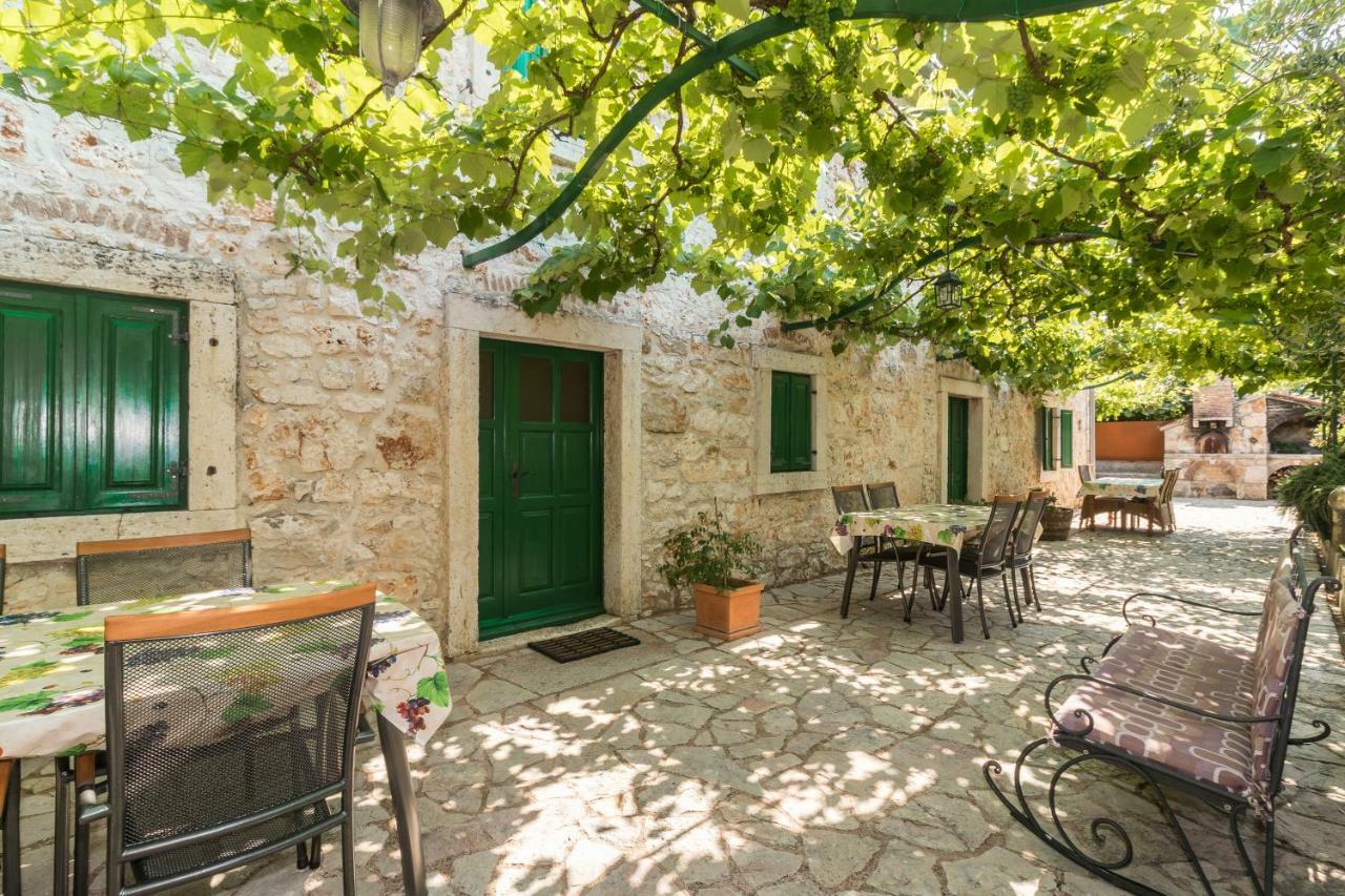 Country House Apartments Пула Екстериор снимка