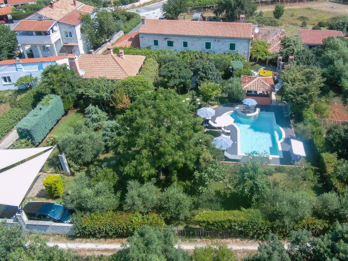 Country House Apartments Пула Екстериор снимка