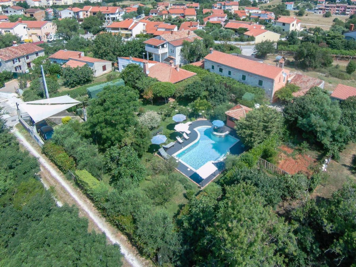 Country House Apartments Пула Екстериор снимка