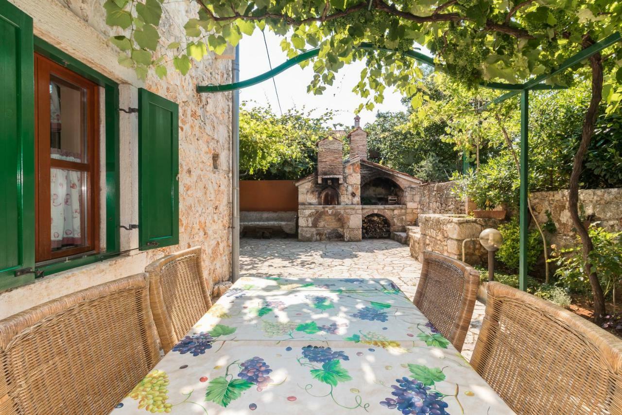 Country House Apartments Пула Екстериор снимка
