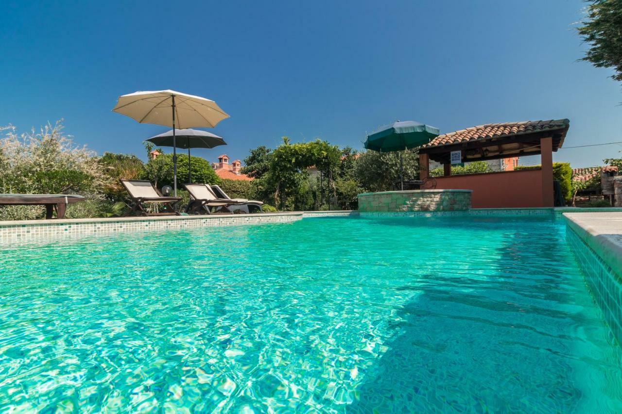Country House Apartments Пула Екстериор снимка