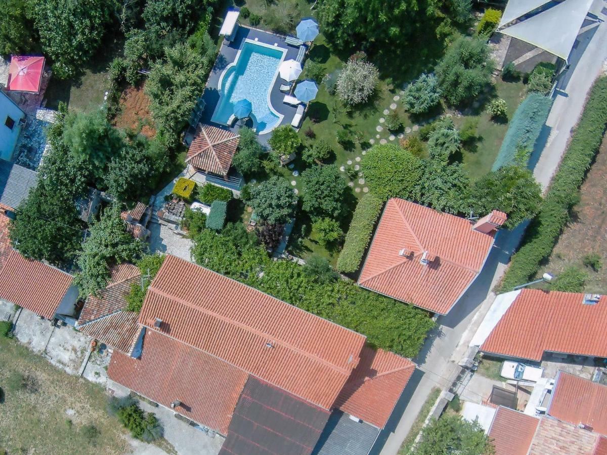 Country House Apartments Пула Екстериор снимка