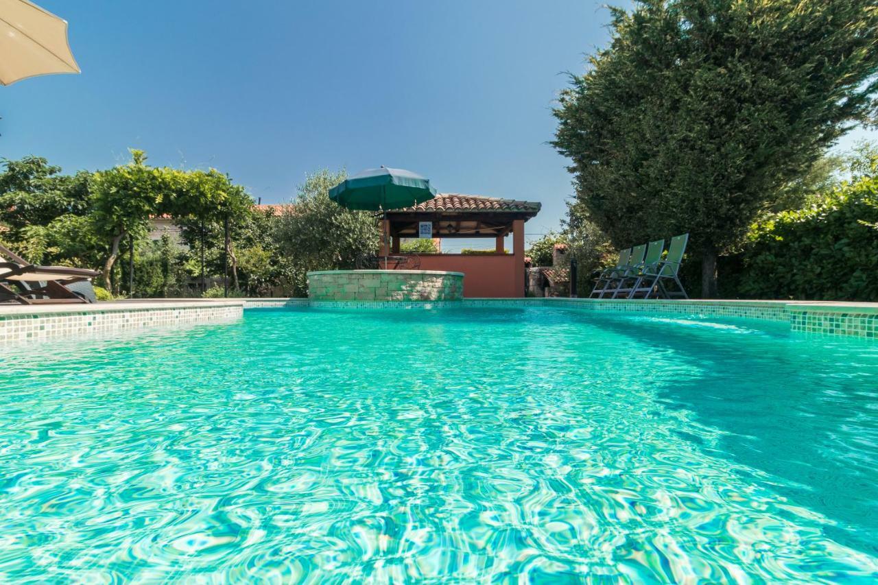 Country House Apartments Пула Екстериор снимка