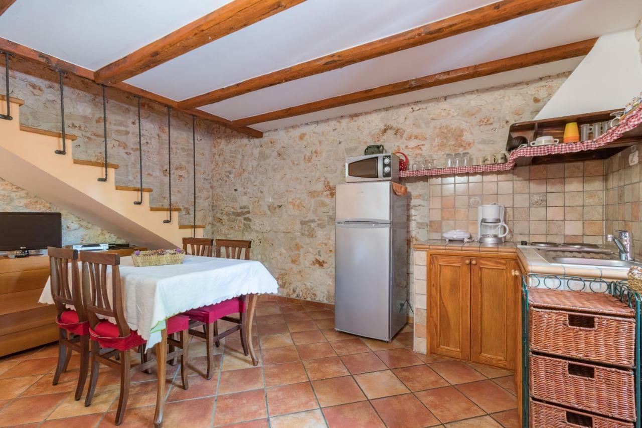 Country House Apartments Пула Екстериор снимка