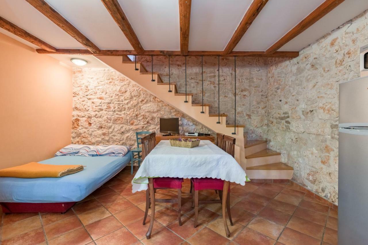 Country House Apartments Пула Екстериор снимка