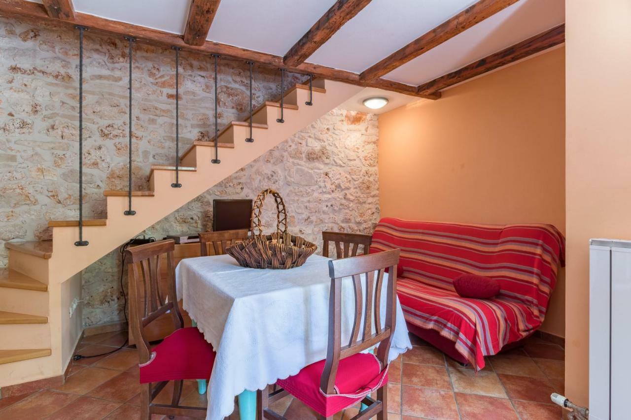 Country House Apartments Пула Екстериор снимка